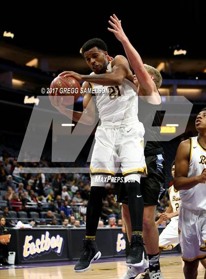 Thumbnail 3 in Mission vs Villa Park (CIF State D3 Final) photogallery.