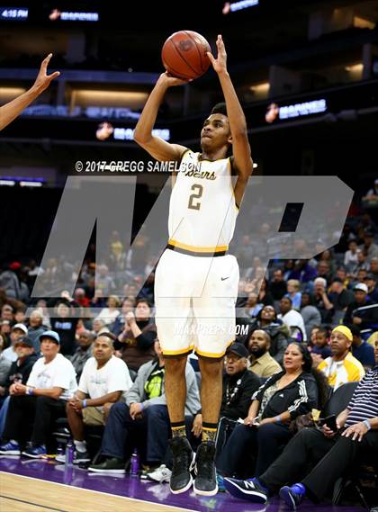 Thumbnail 3 in Mission vs Villa Park (CIF State D3 Final) photogallery.