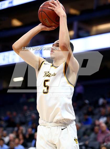 Thumbnail 1 in Mission vs Villa Park (CIF State D3 Final) photogallery.