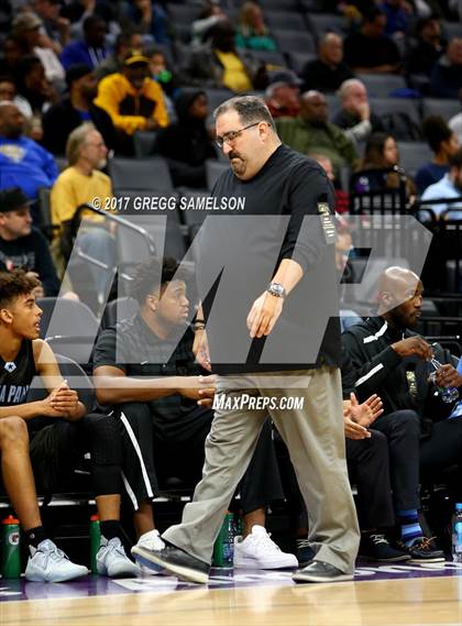 Thumbnail 1 in Mission vs Villa Park (CIF State D3 Final) photogallery.