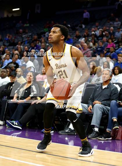 Thumbnail 1 in Mission vs Villa Park (CIF State D3 Final) photogallery.