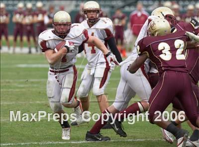 Thumbnail 3 in Cardinal Newman vs Oaks Christian (D3 State Final) photogallery.