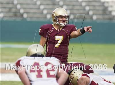 Thumbnail 3 in Cardinal Newman vs Oaks Christian (D3 State Final) photogallery.