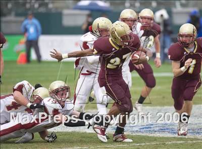 Thumbnail 3 in Cardinal Newman vs Oaks Christian (D3 State Final) photogallery.