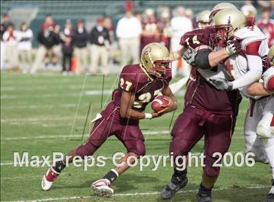 Thumbnail 2 in Cardinal Newman vs Oaks Christian (D3 State Final) photogallery.