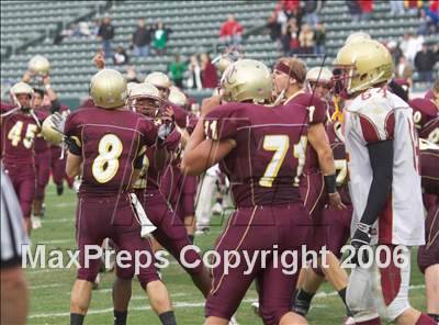 Thumbnail 3 in Cardinal Newman vs Oaks Christian (D3 State Final) photogallery.