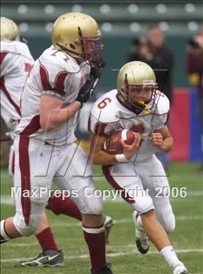 Thumbnail 2 in Cardinal Newman vs Oaks Christian (D3 State Final) photogallery.