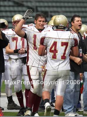 Thumbnail 3 in Cardinal Newman vs Oaks Christian (D3 State Final) photogallery.