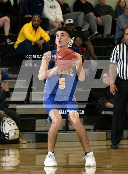 Thumbnail 2 in Pierce vs. El Camino (Ram Jam Winter Classic) photogallery.