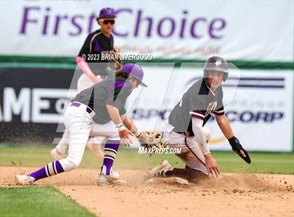 Thumbnail 2 in Holy Family vs. Golden (CHSAA 4A Round 4) photogallery.