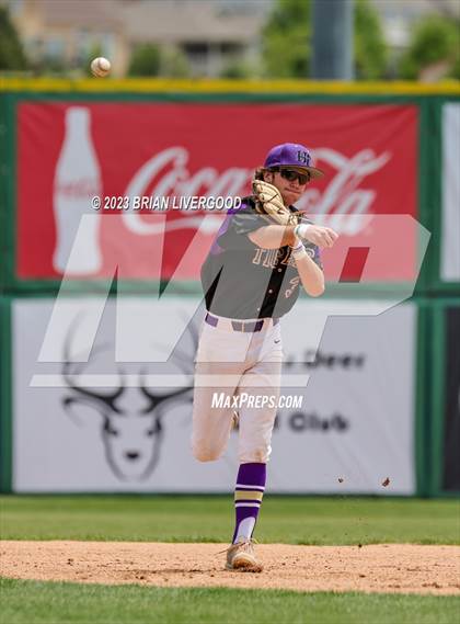 Thumbnail 2 in Holy Family vs. Golden (CHSAA 4A Round 4) photogallery.