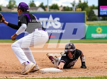 Thumbnail 2 in Holy Family vs. Golden (CHSAA 4A Round 4) photogallery.