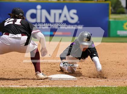 Thumbnail 2 in Holy Family vs. Golden (CHSAA 4A Round 4) photogallery.