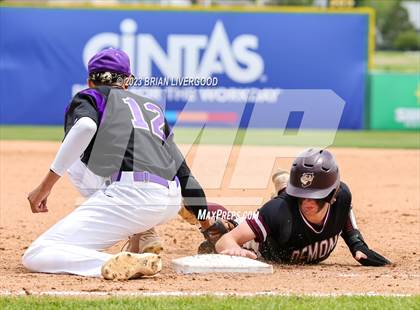Thumbnail 2 in Holy Family vs. Golden (CHSAA 4A Round 4) photogallery.