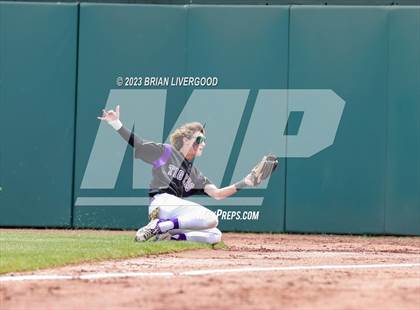 Thumbnail 3 in Holy Family vs. Golden (CHSAA 4A Round 4) photogallery.