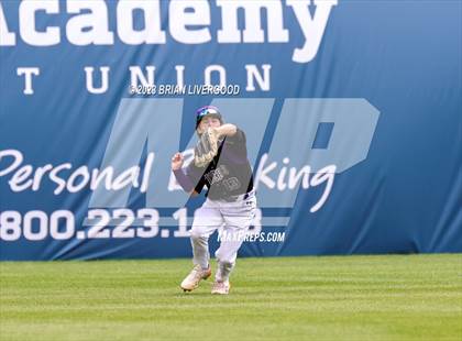 Thumbnail 3 in Holy Family vs. Golden (CHSAA 4A Round 4) photogallery.