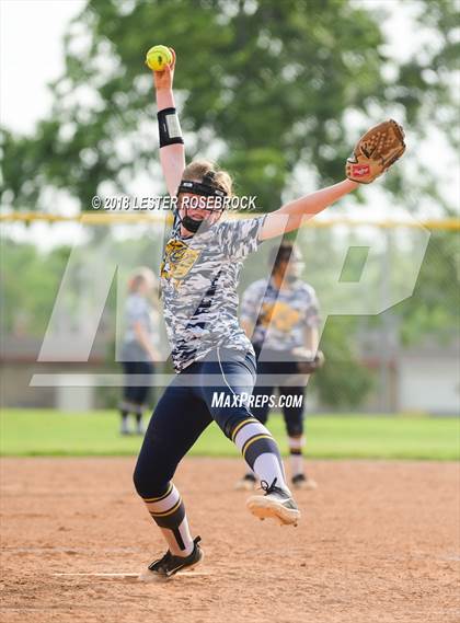 Thumbnail 1 in Poth @ Karnes City photogallery.