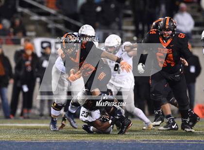 Thumbnail 1 in Washington vs. Archbishop Hoban (OHSAA D2 Regional Final) photogallery.