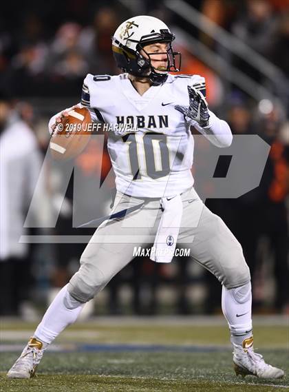 Thumbnail 3 in Washington vs. Archbishop Hoban (OHSAA D2 Regional Final) photogallery.