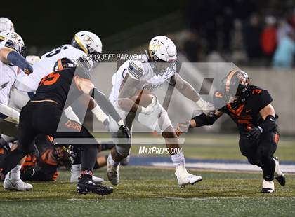 Thumbnail 1 in Washington vs. Archbishop Hoban (OHSAA D2 Regional Final) photogallery.
