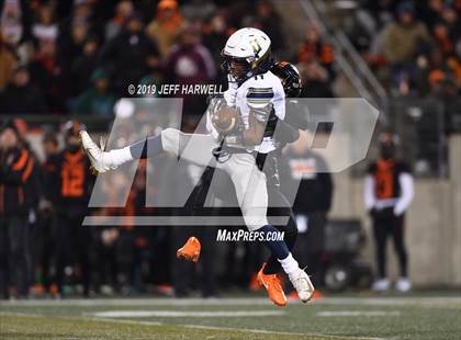 Thumbnail 1 in Washington vs. Archbishop Hoban (OHSAA D2 Regional Final) photogallery.
