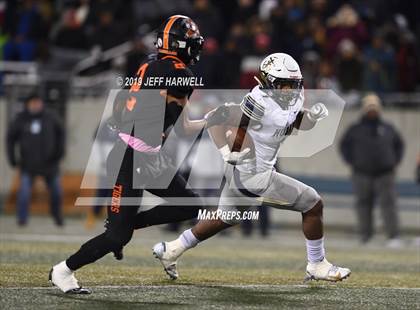 Thumbnail 2 in Washington vs. Archbishop Hoban (OHSAA D2 Regional Final) photogallery.