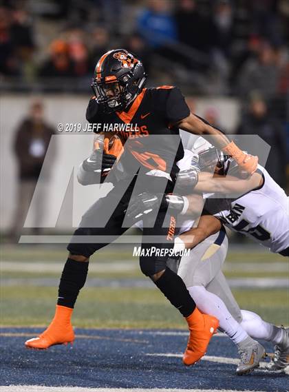 Thumbnail 1 in Washington vs. Archbishop Hoban (OHSAA D2 Regional Final) photogallery.
