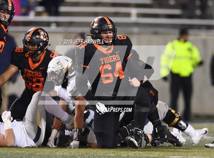 Thumbnail 1 in Washington vs. Archbishop Hoban (OHSAA D2 Regional Final) photogallery.