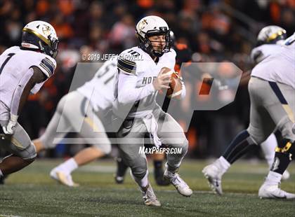 Thumbnail 3 in Washington vs. Archbishop Hoban (OHSAA D2 Regional Final) photogallery.