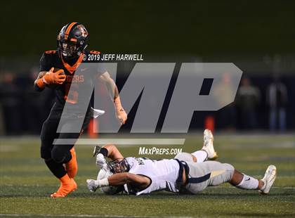 Thumbnail 2 in Washington vs. Archbishop Hoban (OHSAA D2 Regional Final) photogallery.
