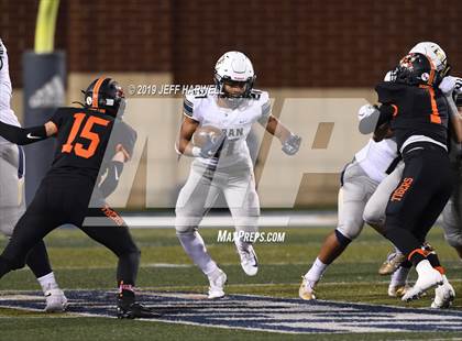 Thumbnail 3 in Washington vs. Archbishop Hoban (OHSAA D2 Regional Final) photogallery.