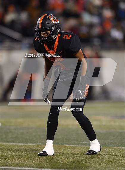 Thumbnail 1 in Washington vs. Archbishop Hoban (OHSAA D2 Regional Final) photogallery.