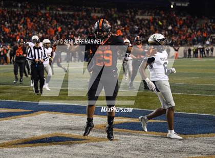 Thumbnail 2 in Washington vs. Archbishop Hoban (OHSAA D2 Regional Final) photogallery.