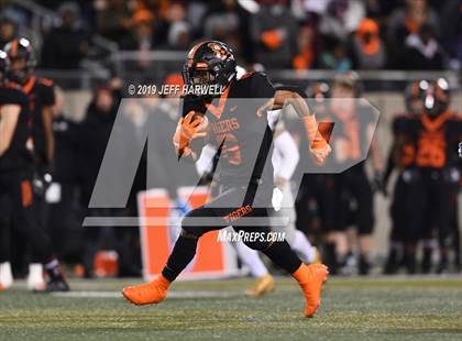 Thumbnail 2 in Washington vs. Archbishop Hoban (OHSAA D2 Regional Final) photogallery.