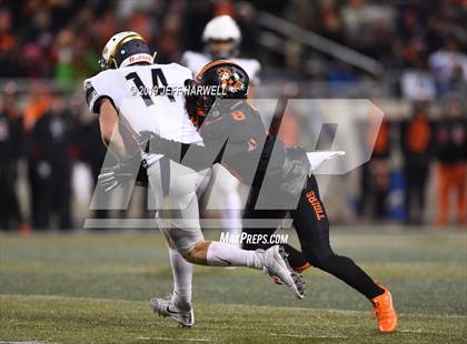 Thumbnail 2 in Washington vs. Archbishop Hoban (OHSAA D2 Regional Final) photogallery.