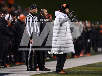 Thumbnail 2 in Washington vs. Archbishop Hoban (OHSAA D2 Regional Final) photogallery.