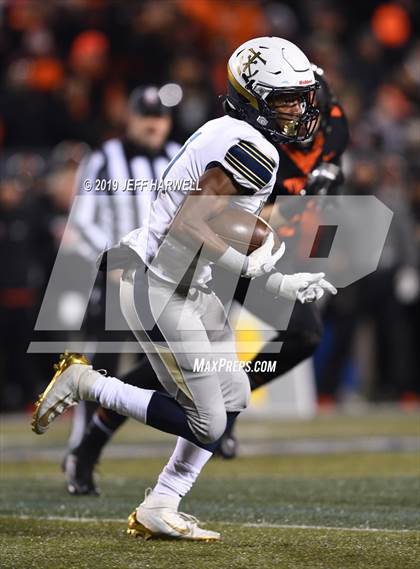 Thumbnail 3 in Washington vs. Archbishop Hoban (OHSAA D2 Regional Final) photogallery.