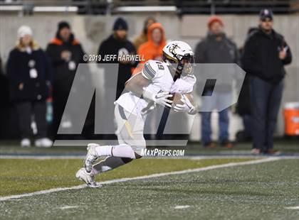 Thumbnail 1 in Washington vs. Archbishop Hoban (OHSAA D2 Regional Final) photogallery.