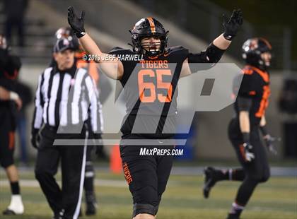 Thumbnail 2 in Washington vs. Archbishop Hoban (OHSAA D2 Regional Final) photogallery.