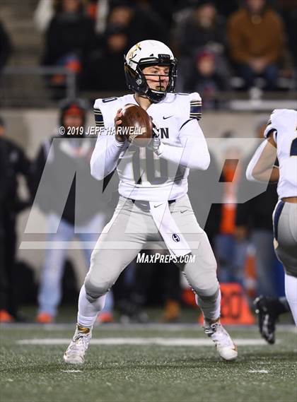 Thumbnail 1 in Washington vs. Archbishop Hoban (OHSAA D2 Regional Final) photogallery.