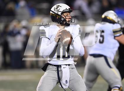Thumbnail 3 in Washington vs. Archbishop Hoban (OHSAA D2 Regional Final) photogallery.