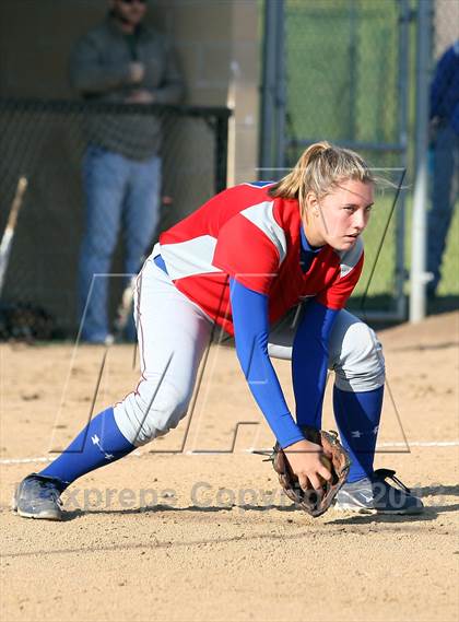 Thumbnail 3 in Bullard @ Gilmer photogallery.