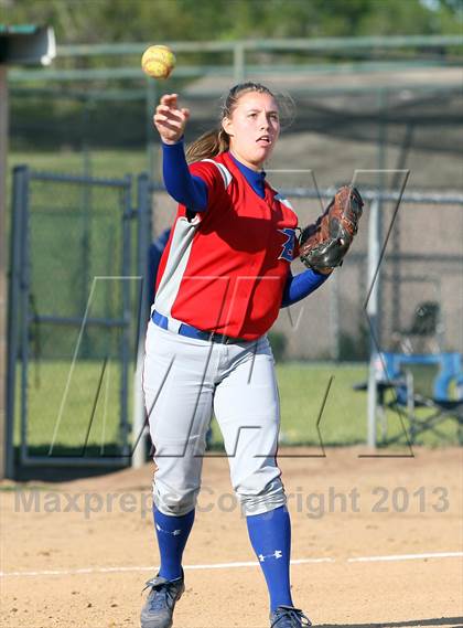 Thumbnail 1 in Bullard @ Gilmer photogallery.