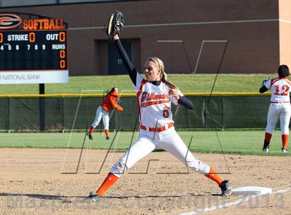 Thumbnail 2 in Bullard @ Gilmer photogallery.