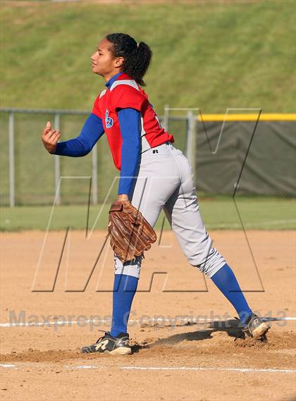 Thumbnail 2 in Bullard @ Gilmer photogallery.