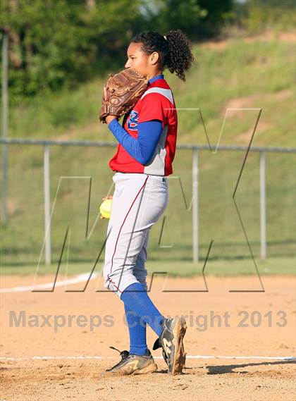 Thumbnail 2 in Bullard @ Gilmer photogallery.