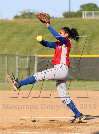 Thumbnail 1 in Bullard @ Gilmer photogallery.