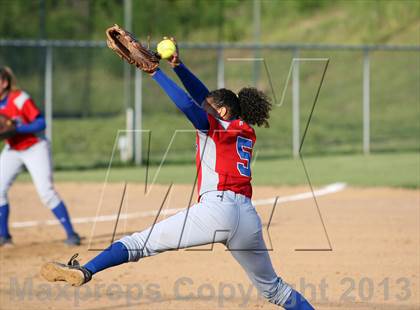 Thumbnail 1 in Bullard @ Gilmer photogallery.