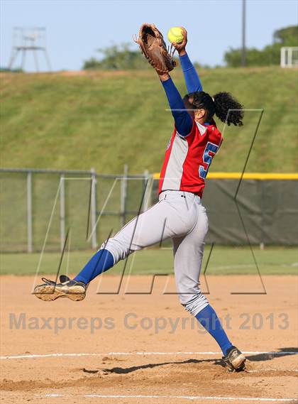 Thumbnail 2 in Bullard @ Gilmer photogallery.