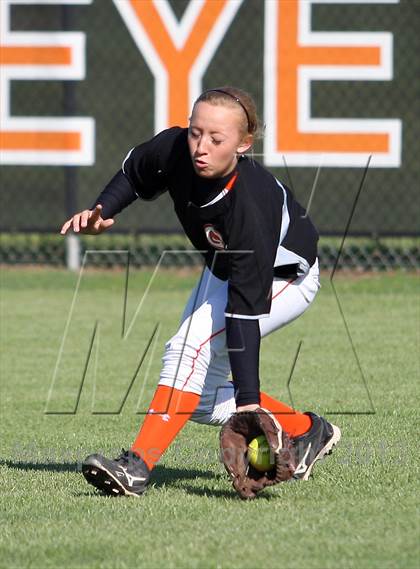 Thumbnail 2 in Bullard @ Gilmer photogallery.